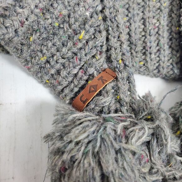 KAVU Cloud Nine Mineral Pom Pom Knit Beanie Winter Warm Grey Speckled NWT - Picture 2 of 5
